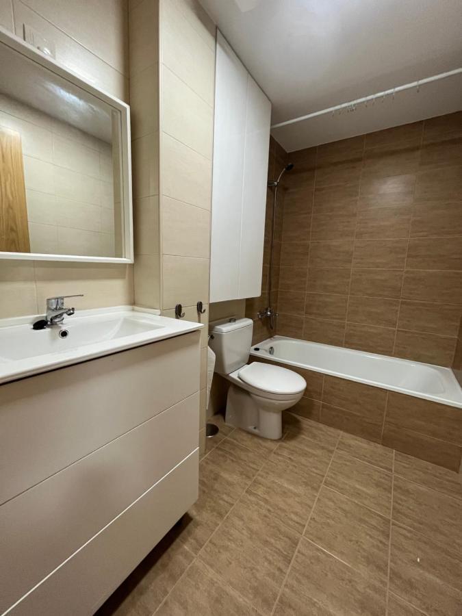 Apartamento Con Terraza,2 Min De La Playa, Ares Exteriör bild