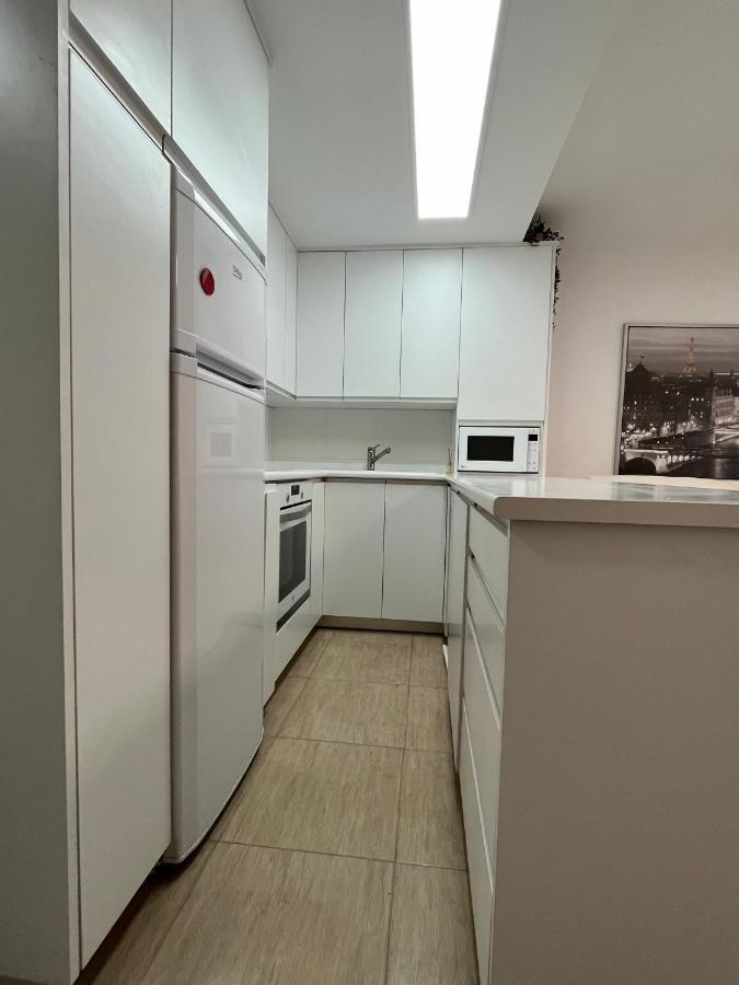 Apartamento Con Terraza,2 Min De La Playa, Ares Exteriör bild