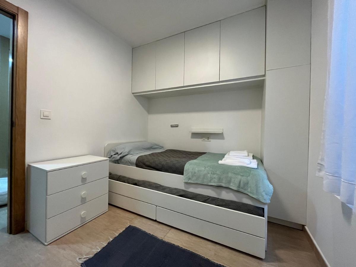 Apartamento Con Terraza,2 Min De La Playa, Ares Exteriör bild